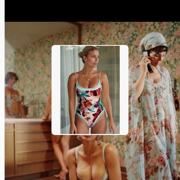 Swimsuit - Picture 2 of 3